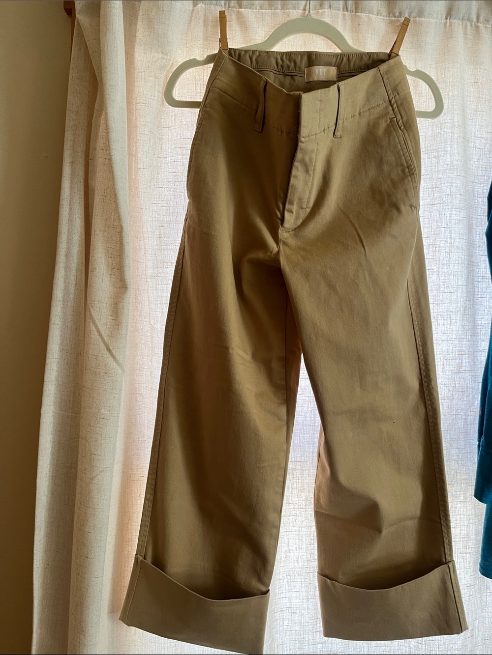 Kut- Siena. Straight Leg Cotton